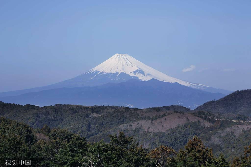 富士山活跃期来临，地质奇迹展现新面貌